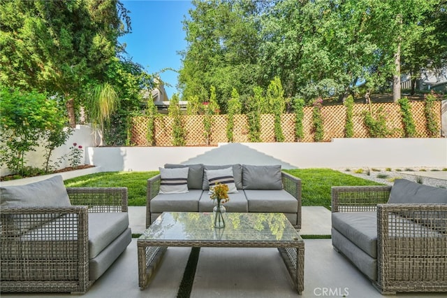 4016 Old Topanga Canyon Rd, Calabasas, CA 91302 - fenced backyard featuring outdoor lounge area and a patio area