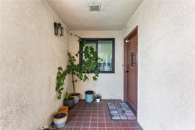 7625 Reseda Blvd Unit 302, Reseda, CA 91335 - entrance to property featuring stucco siding