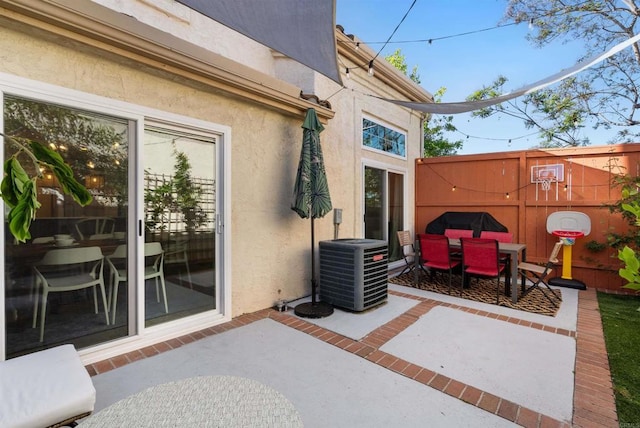 750 Breeze Hill Rd Unit 112, Vista, CA 92081 - view of patio featuring outdoor dining space