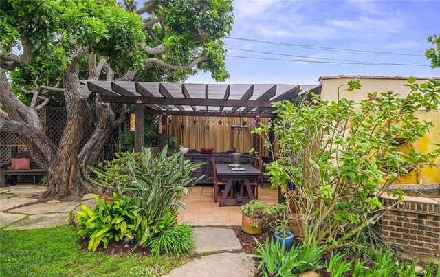 4260 Mcconnell Blvd, Los Angeles, CA 90066 - view of patio featuring a pergola