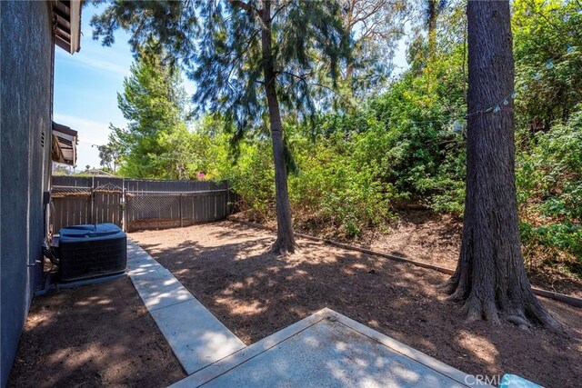 11359 Dole Ct, Riverside, CA 92505 - view of yard