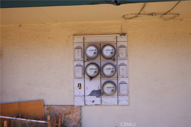 285 N Vallejo Way, Upland, CA 91786 - exterior view of electric meter and stucco siding