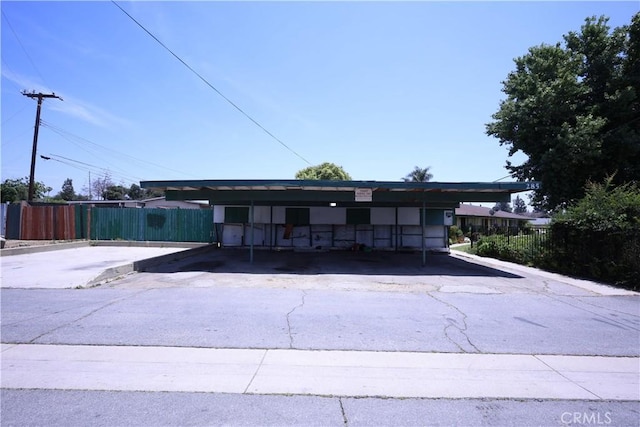 285 N Vallejo Way, Upland, CA 91786 - view of front facade with covered parking
