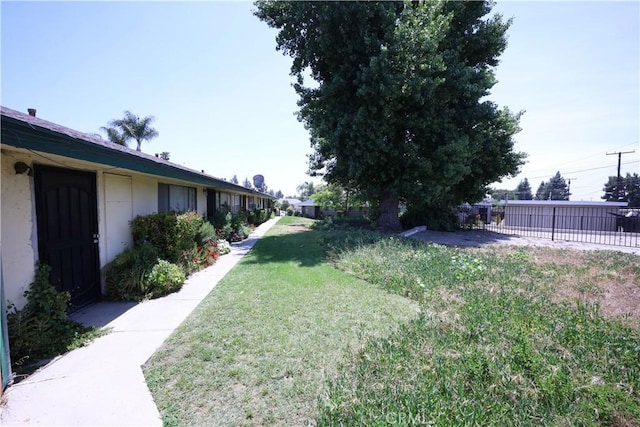 285 N Vallejo Way, Upland, CA 91786 - view of yard