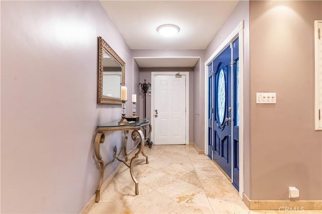 13837 Sylvan St, Valley Glen, CA 91401 - foyer featuring baseboards