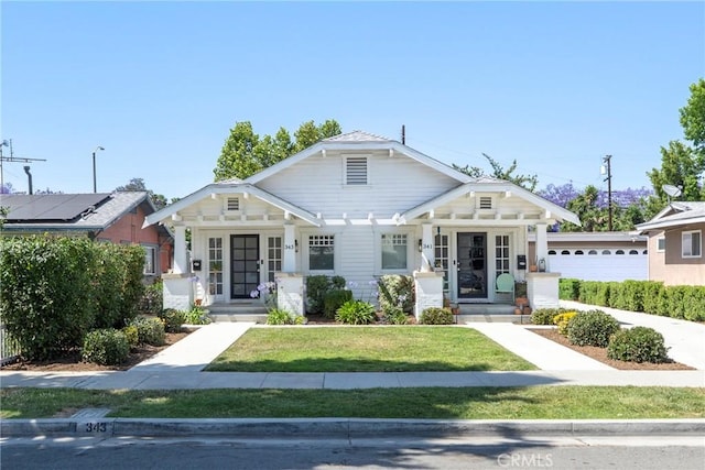 341 W Whiting Ave, Fullerton, CA 92832 - bungalow featuring a front yard