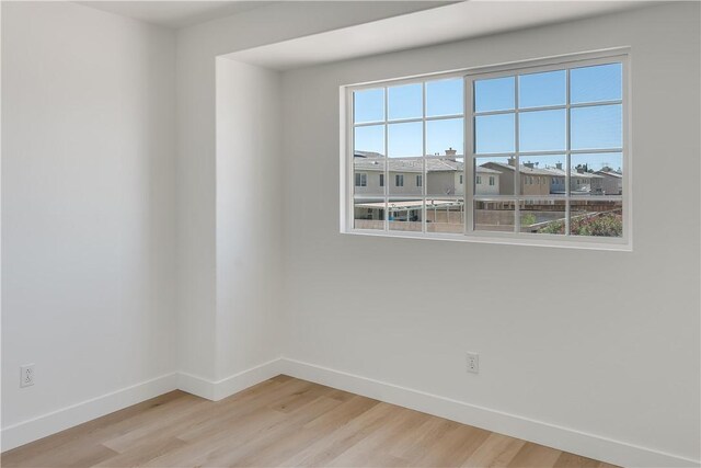 13145 Falcon Trl, Victorville, CA 92392 - photo 20