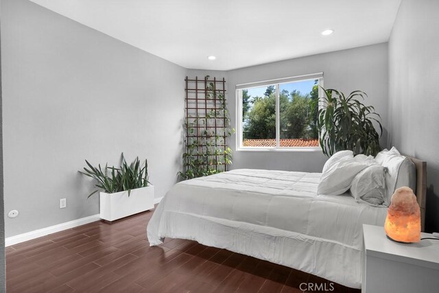 6323 Reseda Blvd Unit 39, Tarzana, CA 91335 - bedroom featuring wood finished floors and recessed lighting