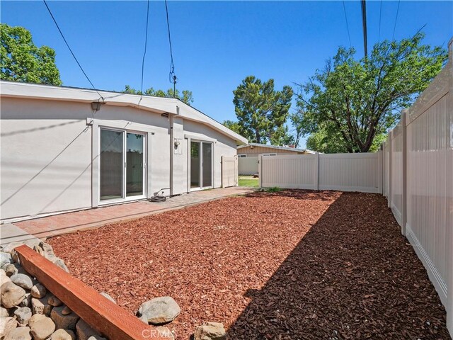 27545 Santa Clarita Rd, Saugus, CA 91350 - view of fenced backyard