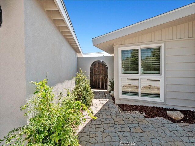 27545 Santa Clarita Rd, Saugus, CA 91350 - property entrance