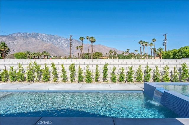 2901 N Biskra Rd, Palm Springs, CA 92262 - view of pool featuring a mountain view