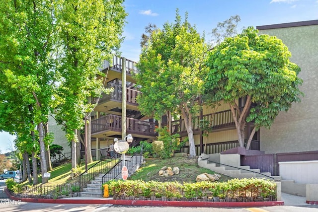 5870 Benner St Unit 102, Los Angeles, CA 90042 - view of building exterior