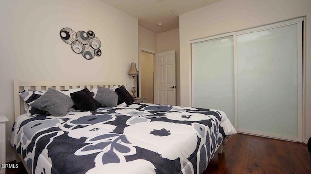 1239 Bayside Ln, Oxnard, CA 93035 - bedroom with wood finished floors and a closet