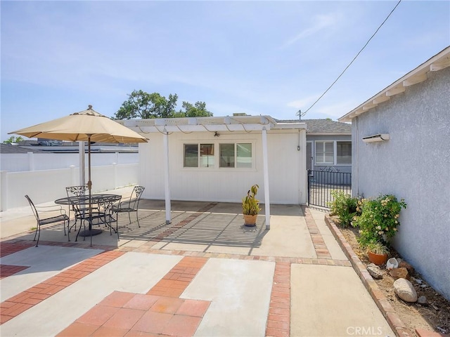 2724 Scott Rd, Burbank, CA 91504 - view of patio