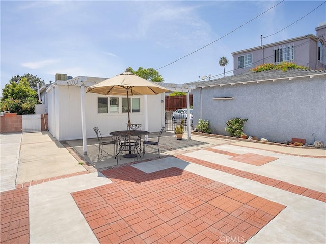2724 Scott Rd, Burbank, CA 91504 - view of patio / terrace with a gate and outdoor dining space