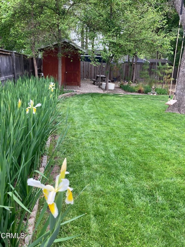 216 N Fulton St, Ojai, CA 93023 - fenced backyard with a shed