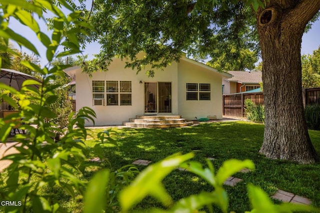 216 N Fulton St, Ojai, CA 93023 - view of front facade with stucco siding
