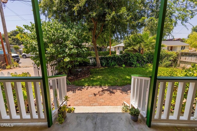 216 N Fulton St, Ojai, CA 93023 - view of yard with a patio