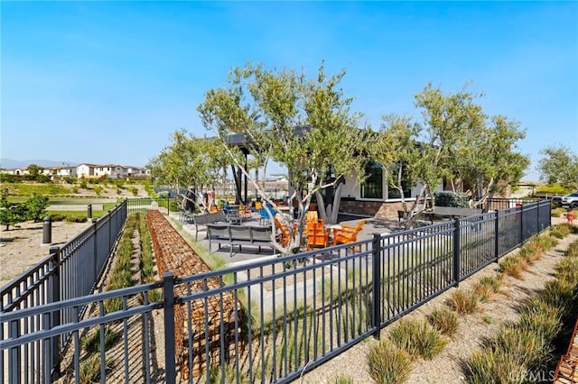 16502 Casa Grande Ave Unit 318, Fontana, CA 92336 - view of community