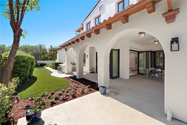 6 Rickie, Ladera Ranch, CA 92694 - fenced backyard featuring a patio area