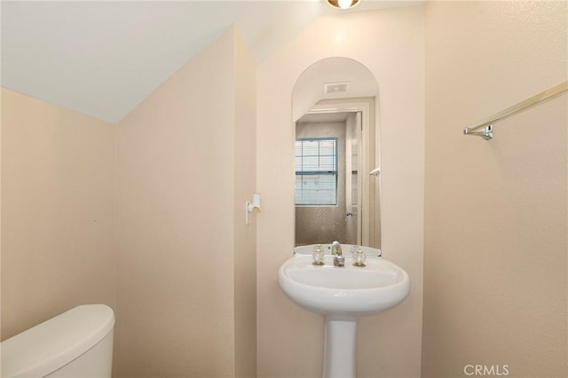 27861 Crown Court Cir Unit 72, Valencia, CA 91354 - half bath featuring toilet