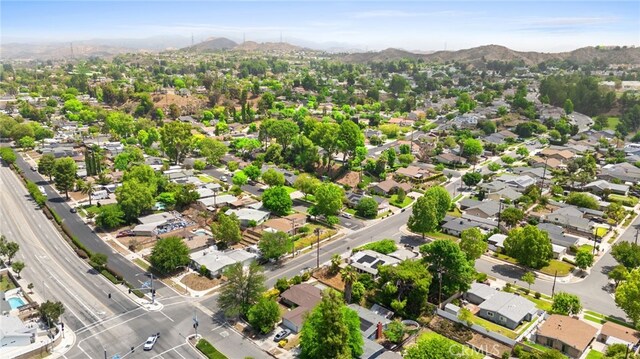 27439 Santa Clarita Rd, Saugus, CA 91350 - aerial view of residential area with mountains