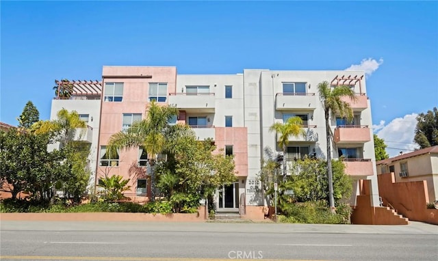 2010 S Beverly Glen Blvd Unit 103, Los Angeles, CA 90025 - view of apartment building / complex