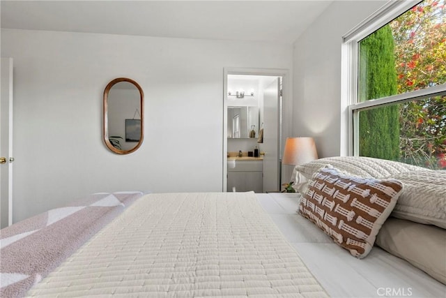 2892 Los Feliz Ct Unit 37, San Luis Obispo, CA 93401 - bedroom with ensuite bath