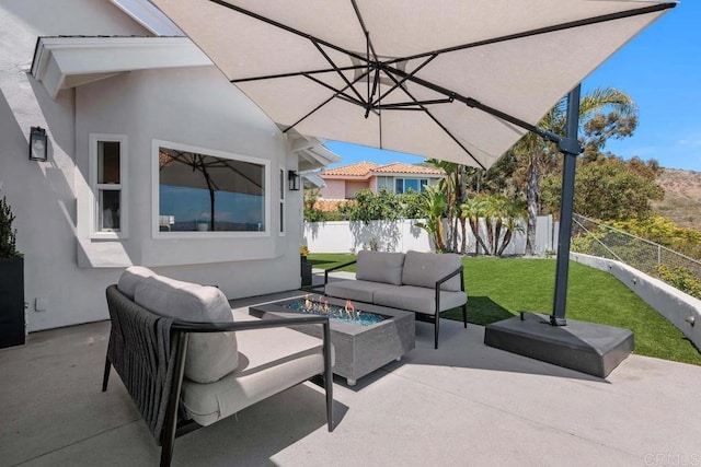 13655 Quinton Rd, San Diego, CA 92129 - fenced backyard featuring an outdoor hangout area and a patio