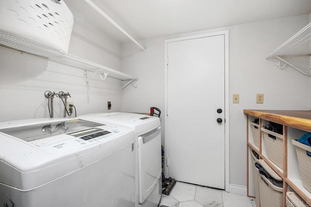 13655 Quinton Rd, San Diego, CA 92129 - laundry room with washer and clothes dryer