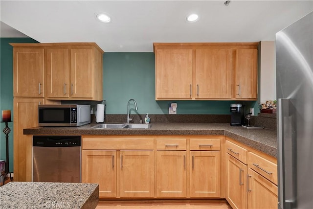200 S Catalina Ave Unit 307, Redondo Beach, CA 90277 - kitchen with stainless steel appliances and recessed lighting