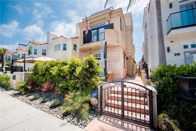 316 6th St, Huntington Beach, CA 92648 - photo 1