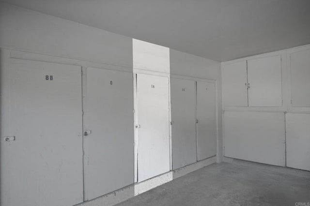 6660 Bell Bluff Ave Unit A, San Diego, CA 92119 - view of garage