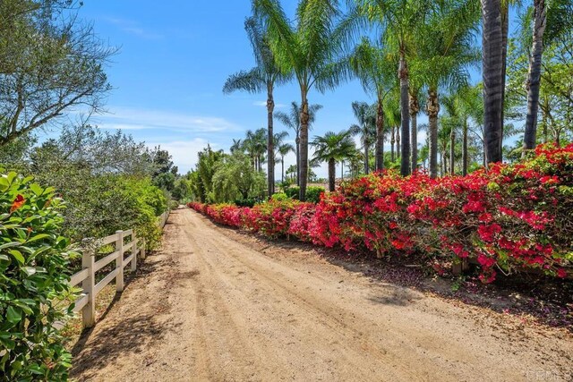 9 Rolling View Ln, Fallbrook, CA 92028 - view of dirt / gravel road