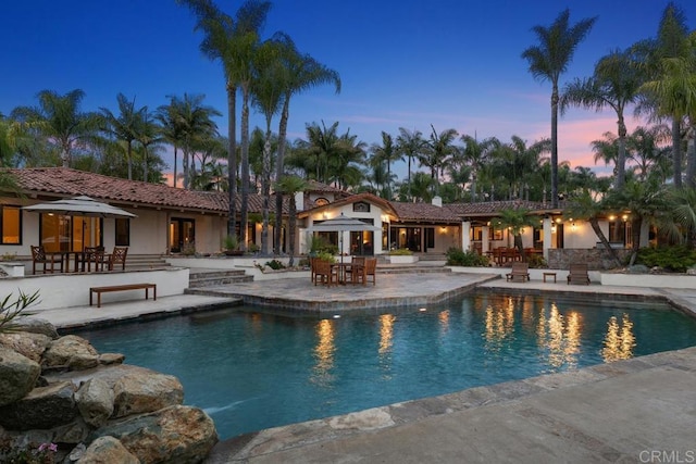 9 Rolling View Ln, Fallbrook, CA 92028 - outdoor pool featuring a patio and outdoor dining area
