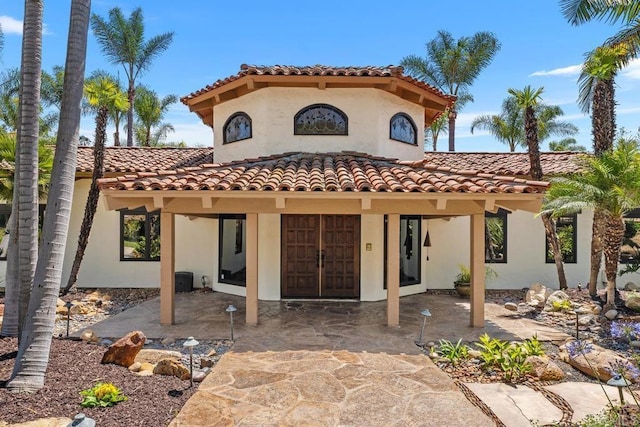 9 Rolling View Ln, Fallbrook, CA 92028 - view of front facade with stucco siding and a tiled roof