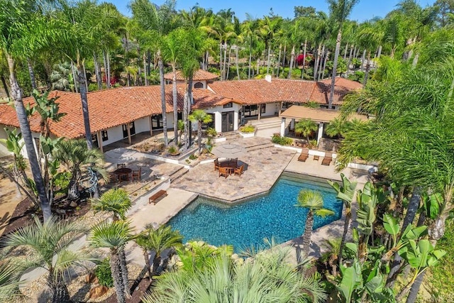 9 Rolling View Ln, Fallbrook, CA 92028 - swimming pool with a patio