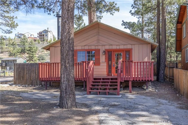 1044 E Country Club Blvd, Big Bear City, CA 92314 - view of front of property with a wooden deck