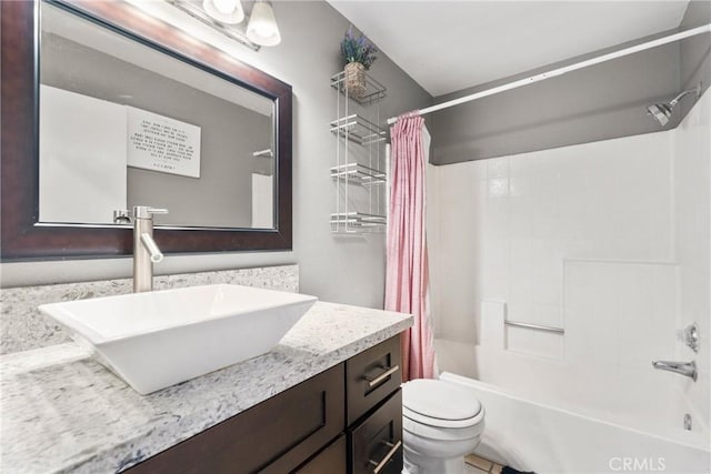 1571 S Reservoir St Unit C, Pomona, CA 91766 - full bath featuring vanity and shower / bath combination with curtain