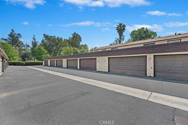 2829 Irving St, Riverside, CA 92504 - view of garage