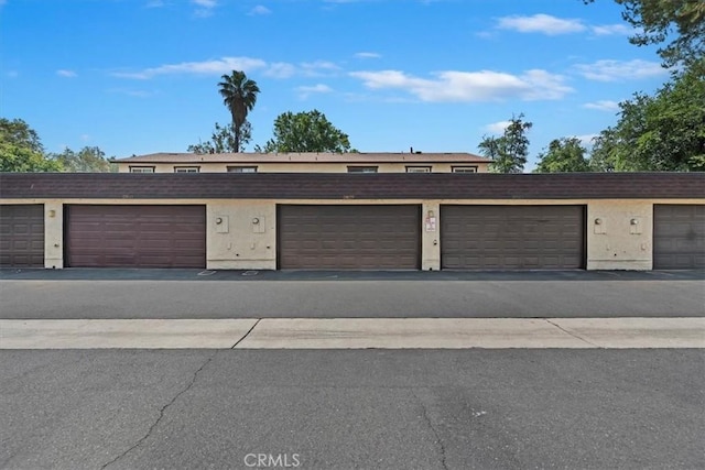 2829 Irving St, Riverside, CA 92504 - view of garage