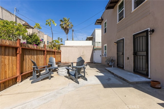 1605 E Broadway, Long Beach, CA 90802 - view of patio / terrace with a fire pit