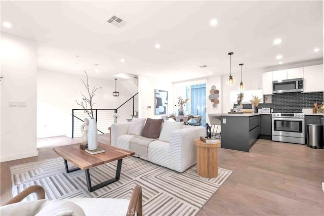 1131/2 N Manhattan Pl, Los Angeles, CA 90004 - photo 17