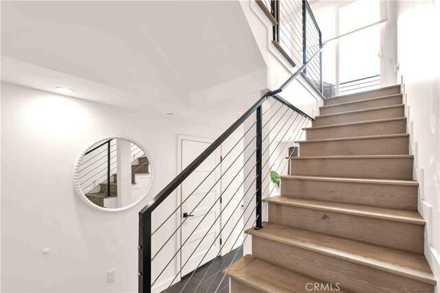 1131/2 N Manhattan Pl, Los Angeles, CA 90004 - view of stairway