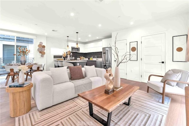 1131/2 N Manhattan Pl, Los Angeles, CA 90004 - photo 19