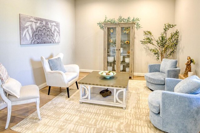 916 Trail View Pl, Nipomo, CA 93444 - sitting room featuring wood finished floors