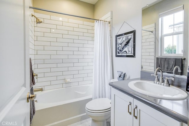 916 Trail View Pl, Nipomo, CA 93444 - full bathroom featuring vanity and shower / bath combo with shower curtain
