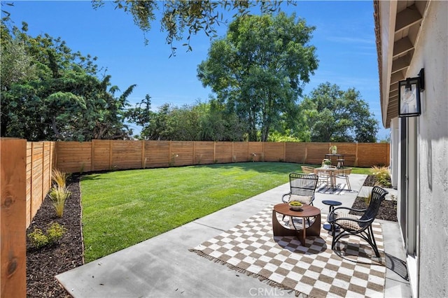 25652 Cervantes Ln, Mission Viejo, CA 92691 - fenced backyard featuring a patio area
