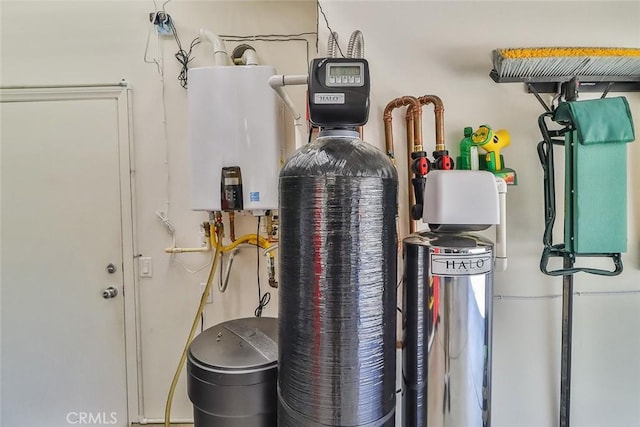 2928 Royal Ave, Simi Valley, CA 93065 - utilities with tankless water heater