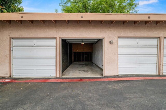 31916 Del Cielo Este Unit 38, Bonsall, CA 92003 - view of garage